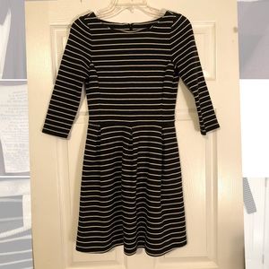 Banana Republic dress striped 3/4 sleeve size 2P